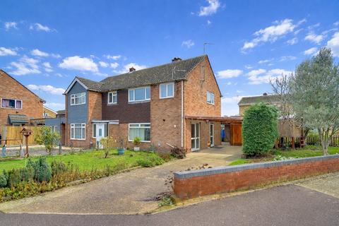 3 bedroom semi-detached house for sale - Kings Hedges, St. Ives, Cambridgeshire, PE27