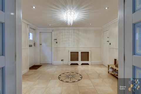 5 bedroom detached house for sale, Binns Lane, Holmfirth HD9