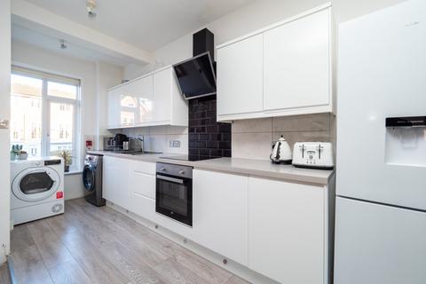 undefined, Egmont Road, Surrey SM2