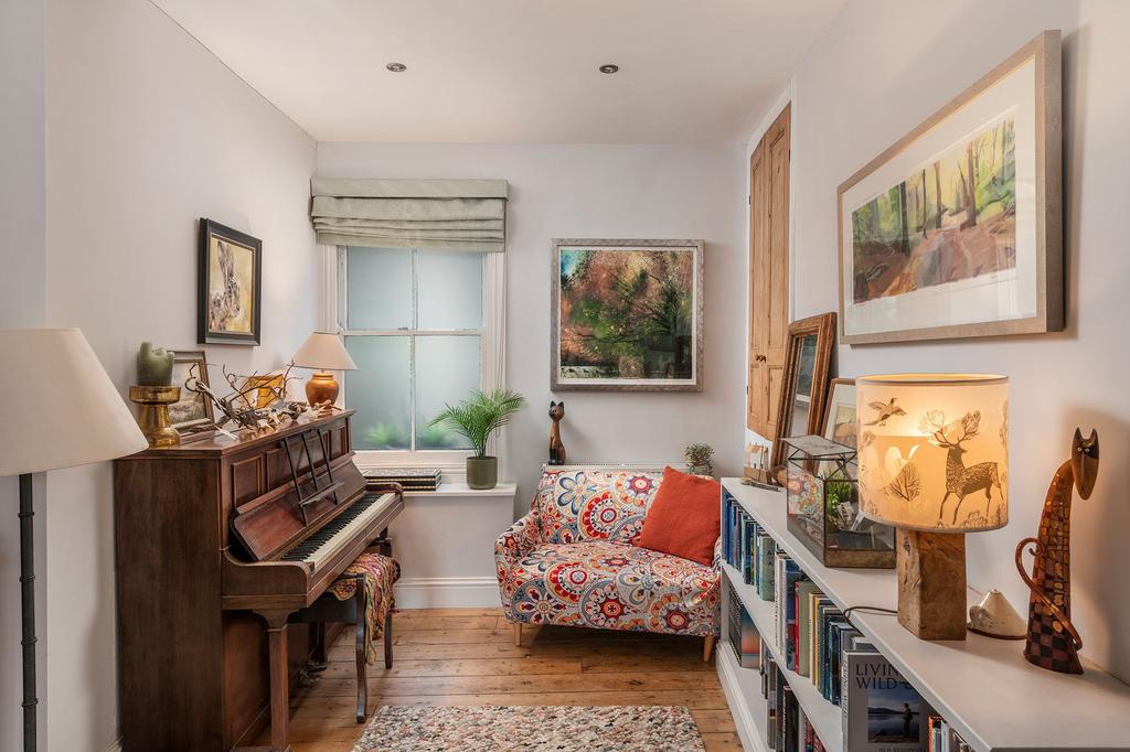 Living Room Duffryn House, 28 South Ford Road,...