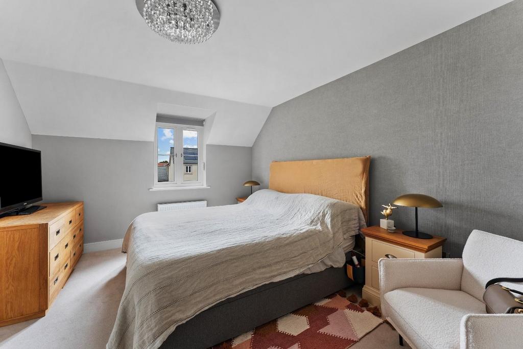 1.7 - bed 1.jpg