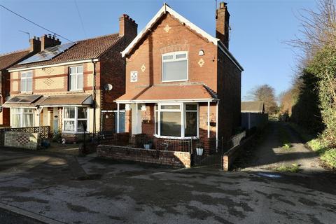 Hope Cottage, Staithes Road, Preston, Hull