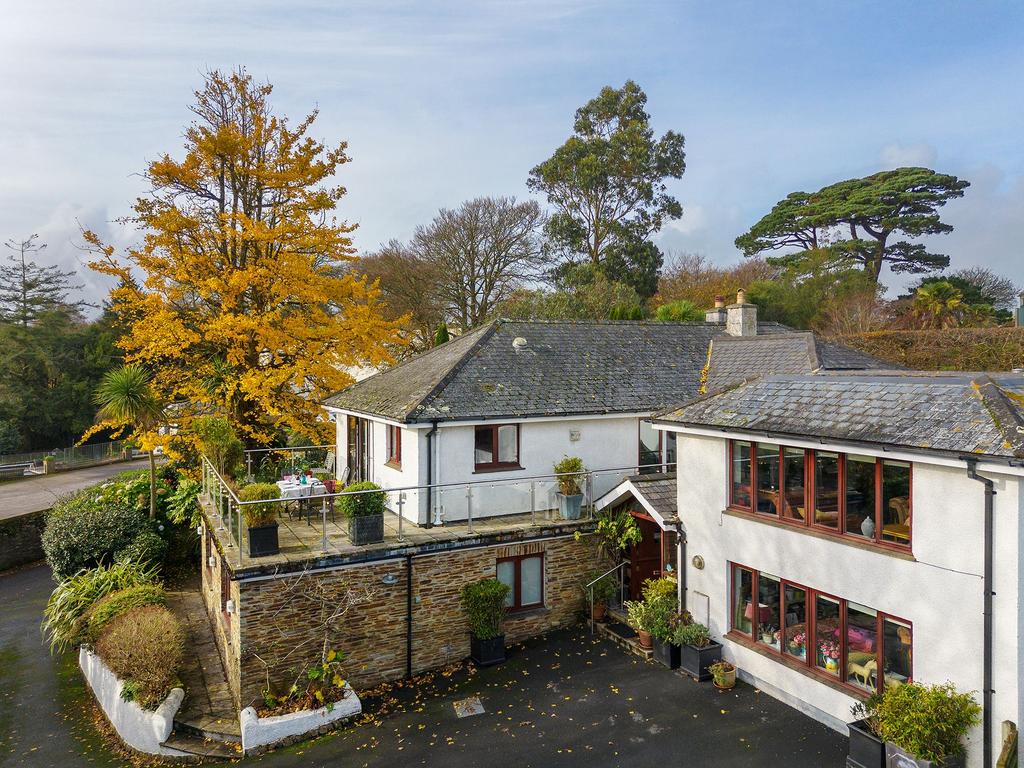 Exterior Ginkgo House, Stoke Fleming