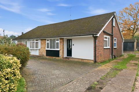 3 bedroom bungalow for sale - Long Ridings Avenue, Hutton, CM13