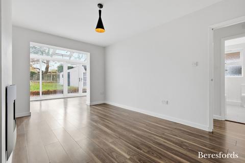 3 bedroom bungalow for sale, Long Ridings Avenue, Hutton, CM13