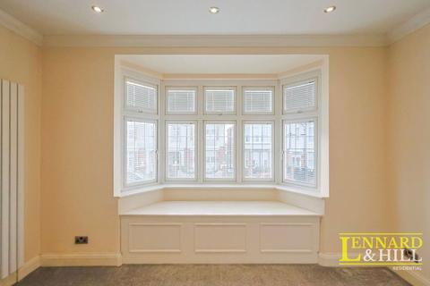 3 bedroom semi-detached house for sale, High View Avenue, Grays RM17