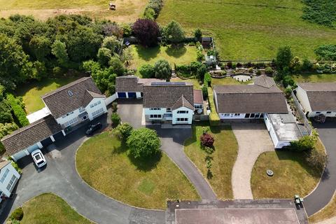 4 bedroom detached house for sale, Karen Close, Bristol BS48