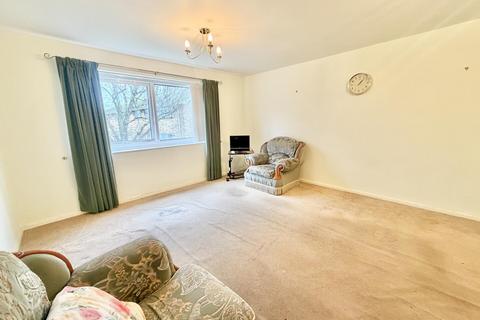 2 bedroom flat for sale, Waverley Road, Weymouth