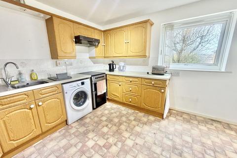 2 bedroom flat for sale, Waverley Road, Weymouth