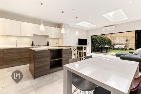 4 bedroom house for sale, Brookwood Rd, London