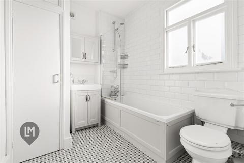 2 bedroom flat for sale, Treport Street, London