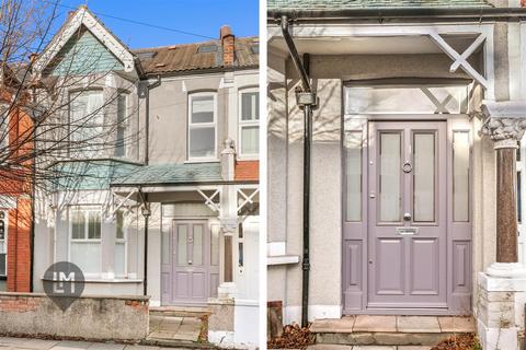 4 bedroom house for sale, Mount Road, London