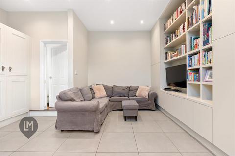 4 bedroom house for sale, Mount Road, London