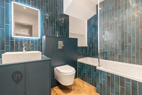 2 bedroom flat for sale, Standen Road, London