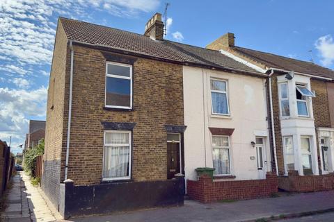 2 bedroom end of terrace house for sale, Meyrick Road, Sheerness ME12