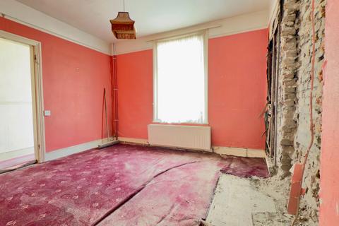 2 bedroom end of terrace house for sale, Meyrick Road, Sheerness ME12