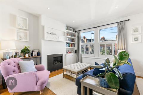 3 bedroom flat for sale, Smeaton Road, London