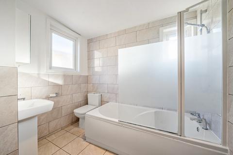 2 bedroom flat for sale, Replingham Road, Southfields, London, SW18