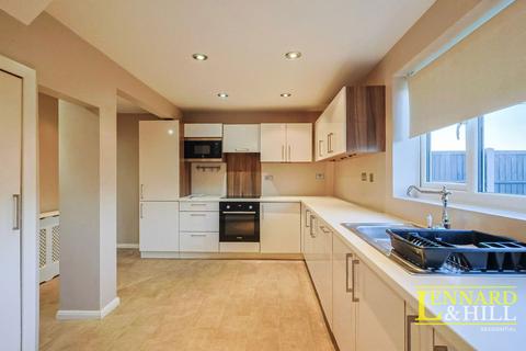 3 bedroom terraced house for sale, Prince Phillip Avenue, Grays RM16