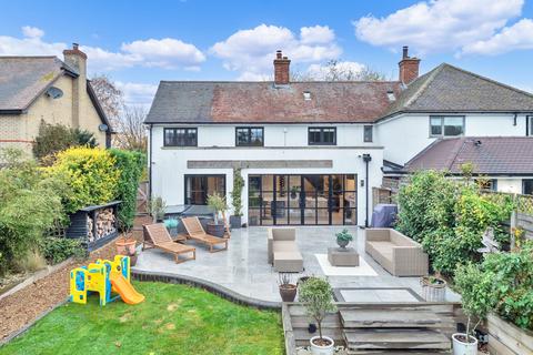 undefined, High Street, Baldock SG7