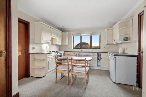 4 bedroom detached house for sale, Chadbury Road, Evesham WR11
