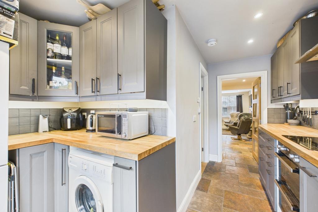 Kitchen 3