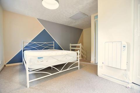 undefined, Camden Place, Calcot, RG31