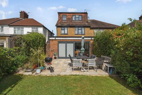 4 bedroom property for sale, Redhill Drive, Edgware, HA8
