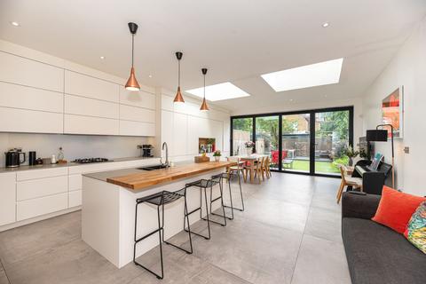 4 bedroom house to rent, Chatsworth Avenue, London, SW20