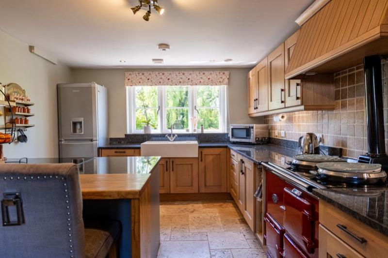 Plaisted-House-19 5c63-2446-3dc4-8b8d-45a0-110e-e2