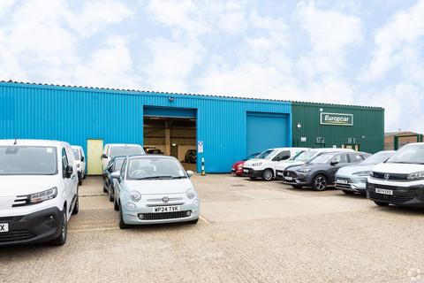 Warehouse to rent, Bircholt Rd Maidstone ME15 9XT
