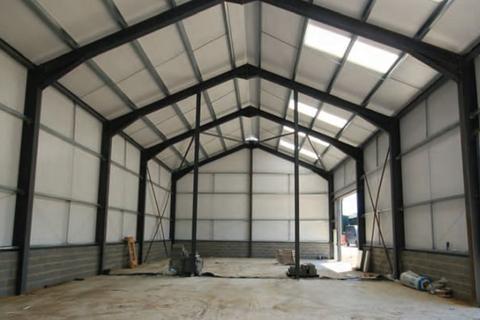 Warehouse to rent, Lower Rd East Farleigh ME15 0JS
