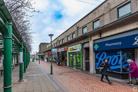 Retail property (high street) for sale, 42-48 La Porte Precinct Grangemouth FK3 8BG