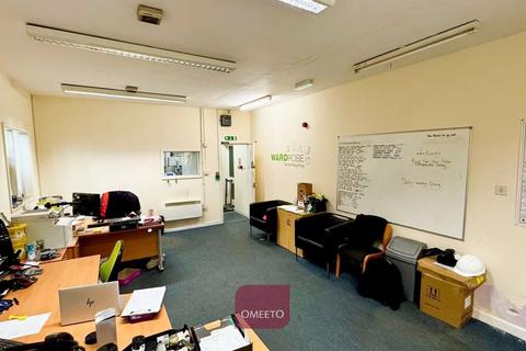 Warehouse to rent, 10-10A Awsworth Rd Ilkeston DE7 8JD