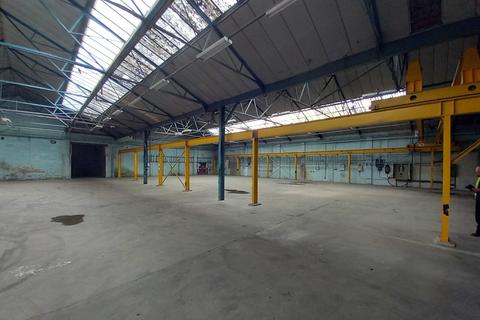 Distribution warehouse to rent, Plymouth Rd North Shields NE29 7TY