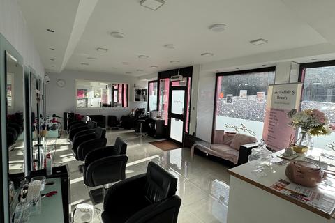 Retail property (high street) to rent, 258 Albert Dr Glasgow G41 2NL