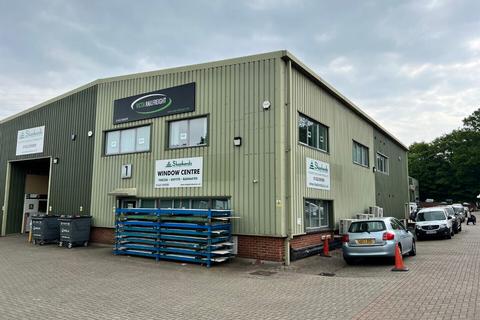 Industrial development to rent - Boxley Rd Maidstone ME14 2DZ