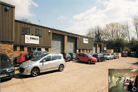 Warehouse to rent, Pattenden Ln Tonbridge TN12 9QJ