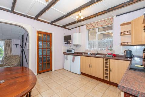 2 bedroom detached bungalow for sale, Sompting Road, Lancing