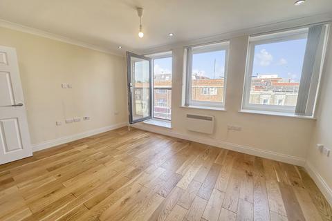 1 bedroom apartment to rent, New Salisbury House, 300 - 310 High Street, Slough, Berkshire, SL1