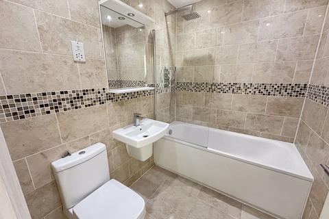 1 bedroom apartment to rent, New Salisbury House, 300 - 310 High Street, Slough, Berkshire, SL1