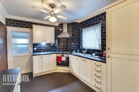 3 bedroom semi-detached house for sale, Newsome Avenue, Wombwell