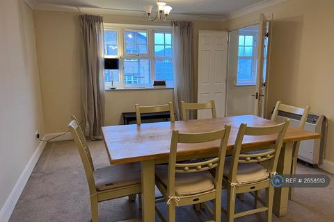 3 bedroom flat to rent, Princes Place, Luton, LU2