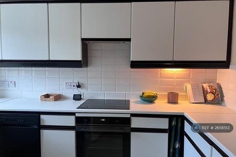 undefined, Princes Place, Luton, LU2