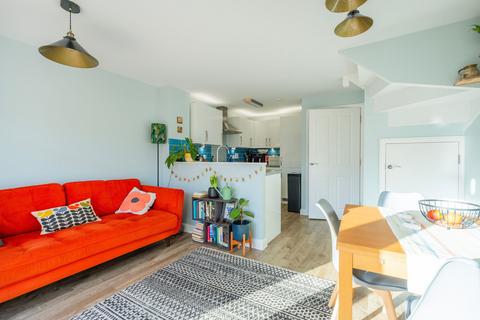 3 bedroom semi-detached house for sale, Gallard Way, Rackheath