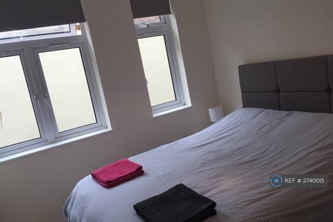 2 bedroom flat to rent, Pearl House, Worcester, WR1