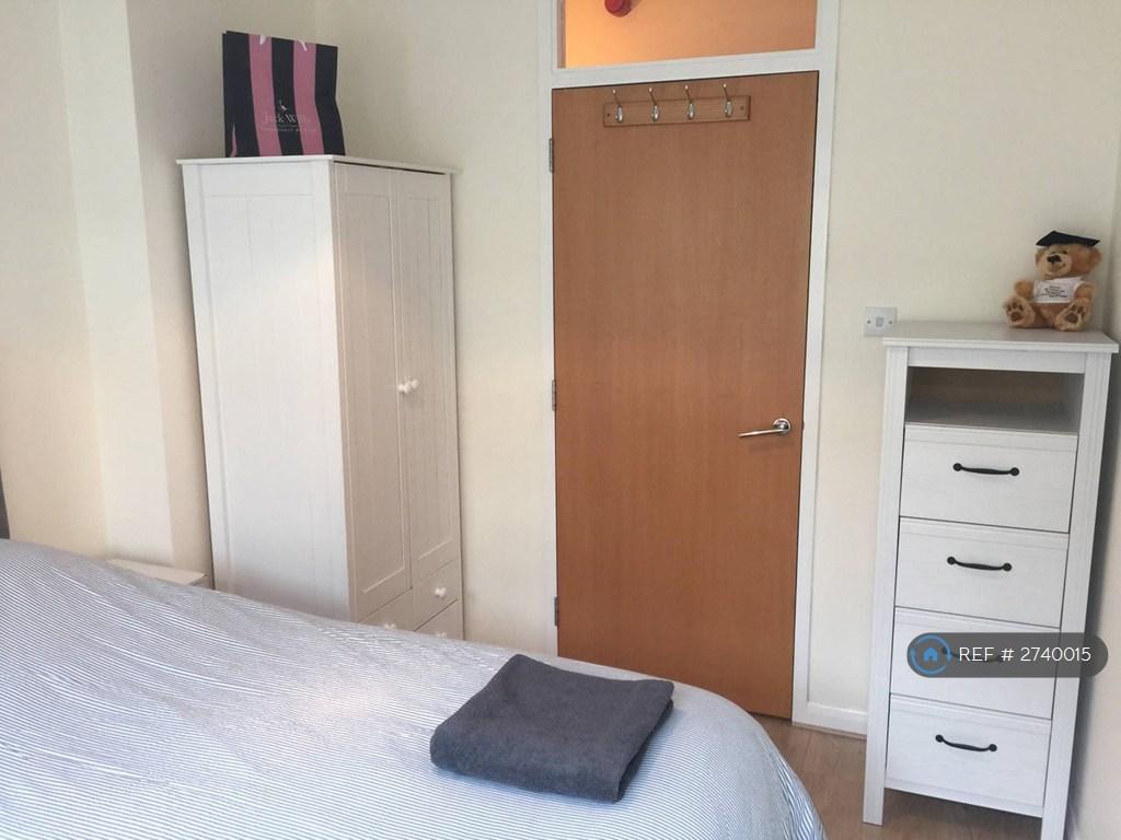 Double Bedroom