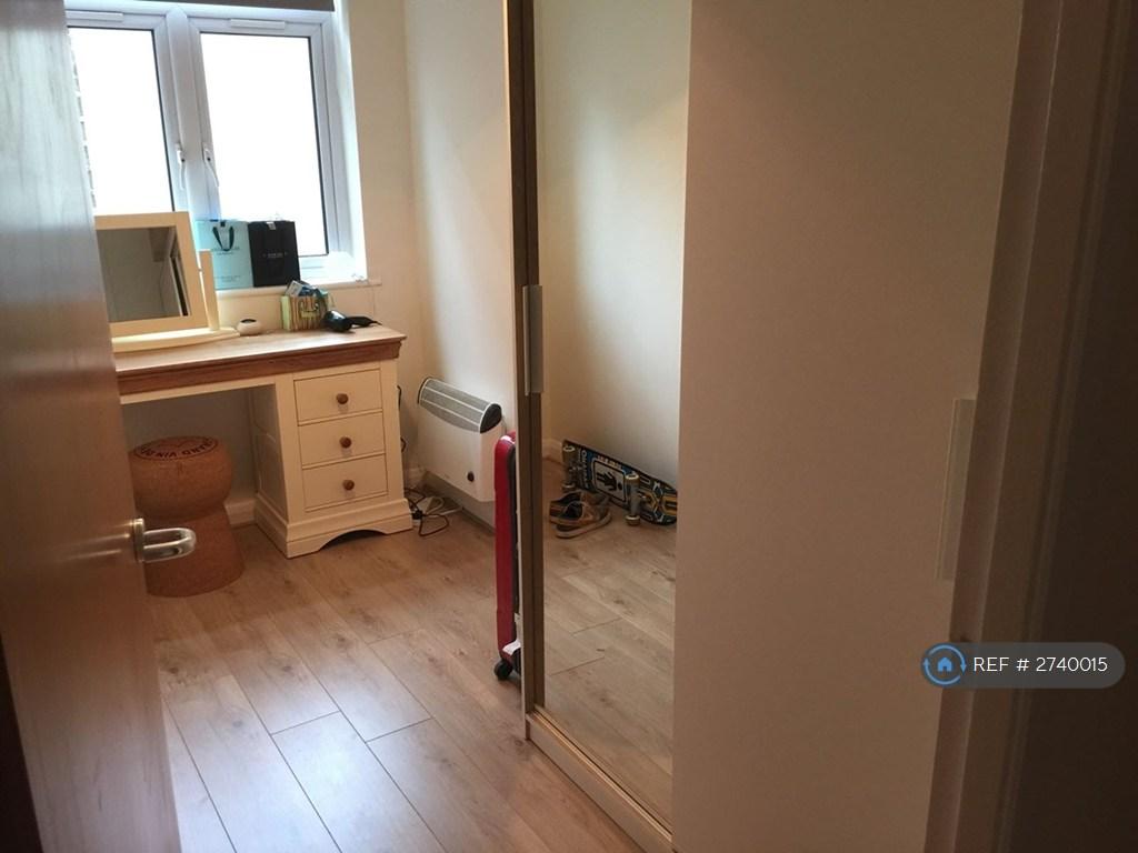 Single Bedroom