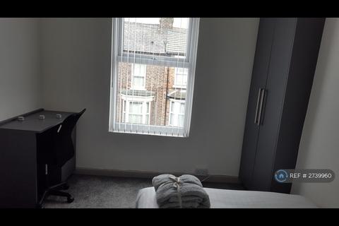 1 bedroom in a house share to rent, Mansell Road, Liverpool, L6