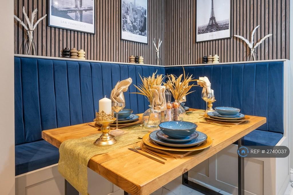Communal Dining